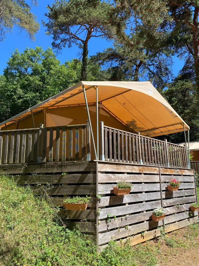 Camping 46 Rainettes Goujounac 外观 照片