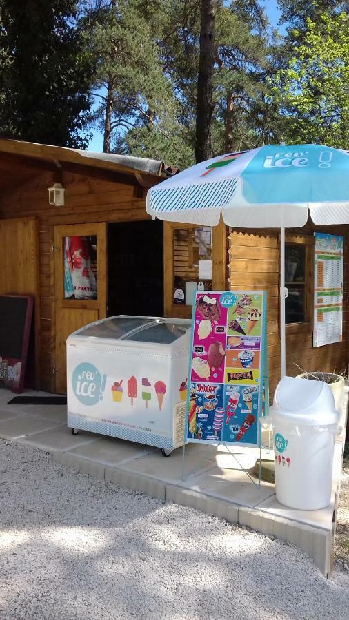 Camping 46 Rainettes Goujounac 外观 照片