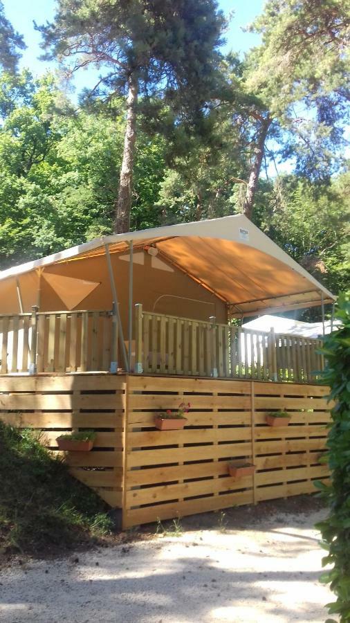 Camping 46 Rainettes Goujounac 外观 照片