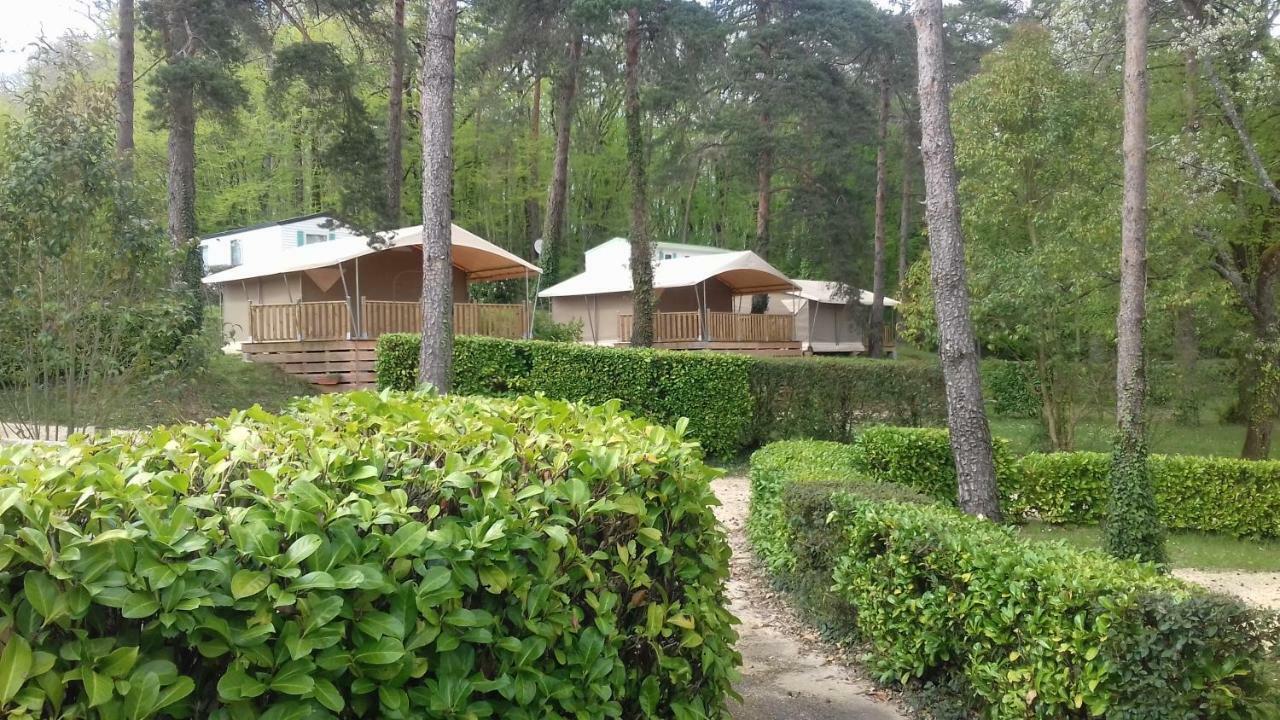 Camping 46 Rainettes Goujounac 外观 照片