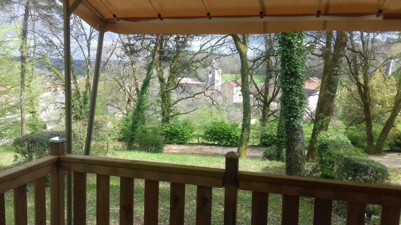 Camping 46 Rainettes Goujounac 外观 照片